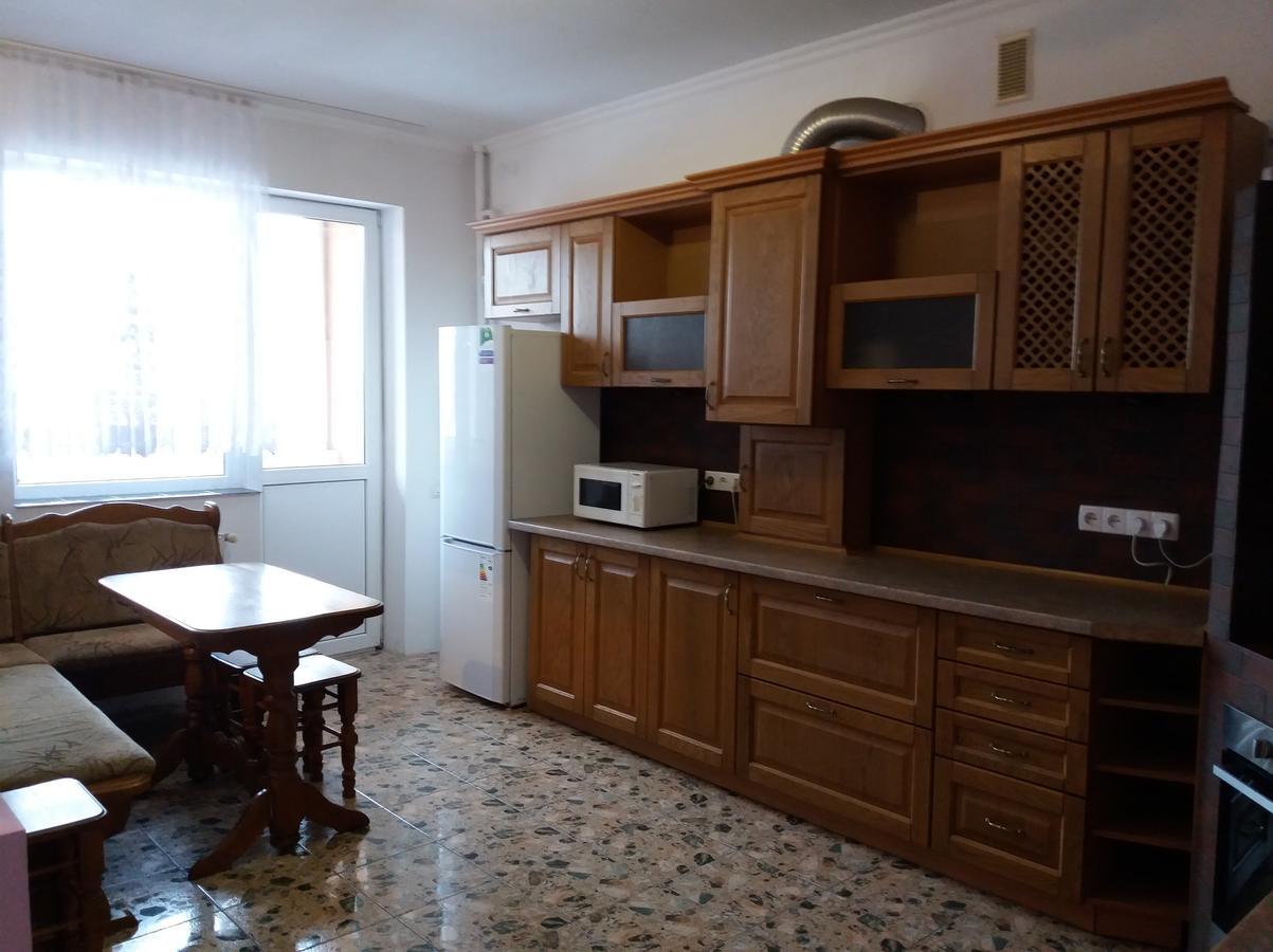 3-К Квартира Appartamento Ivano-Frankivs'k Esterno foto